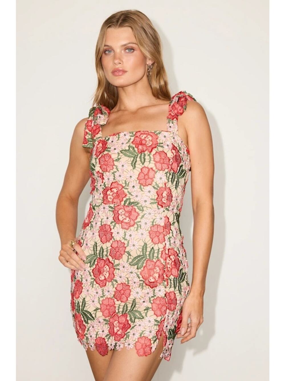 NWOT Just Me Delyn Beige Multi 3D Floral Crochet Mini Dress S